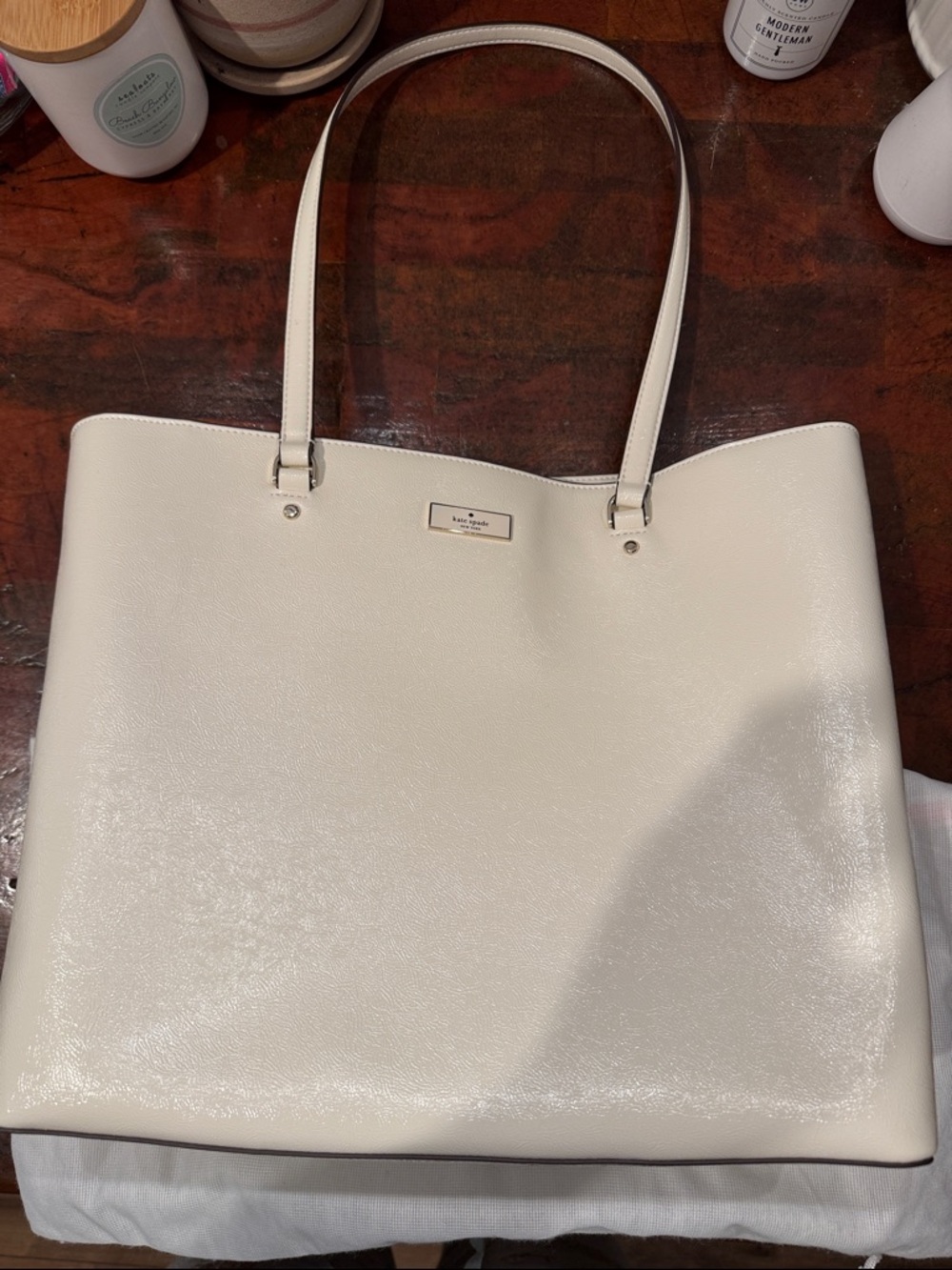 💕kate spade Crinkle Patent Leather Tote (CLSH) - Picture 2 of 16
